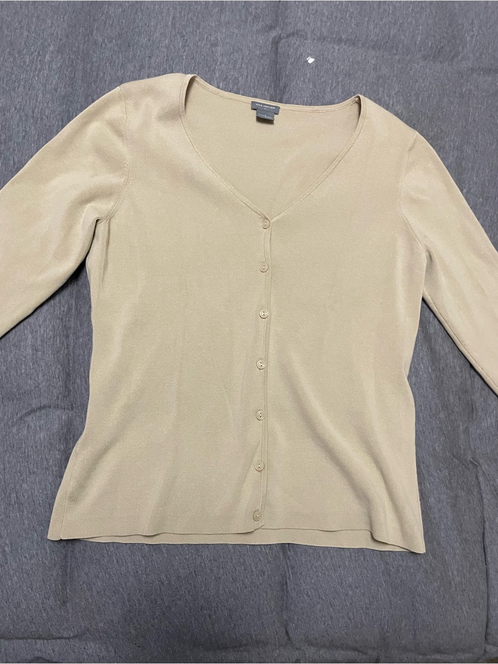Ann Taylor Beige V-Neck Button Front Cardigan Sweater Size L
